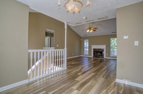 4072 Peachtree Farms Rd, Rex GA  30273-1380 exterior