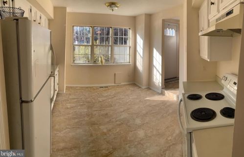 7305 Gist Ct, Springfield VA  22153-1114 exterior