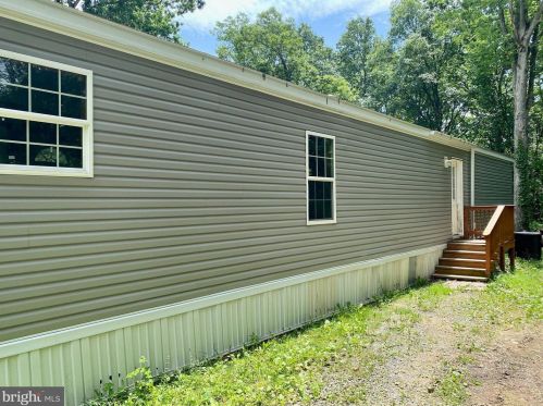 8964 Jersey Mountain Rd, Points, WV 25437