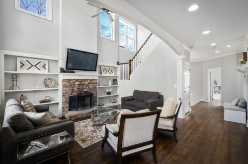 1392 Etowah Dr, Atlanta GA  30319-3446 exterior