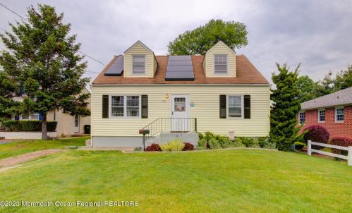 1311 Walnut Ave, Tinton Falls, NJ 07712-4662