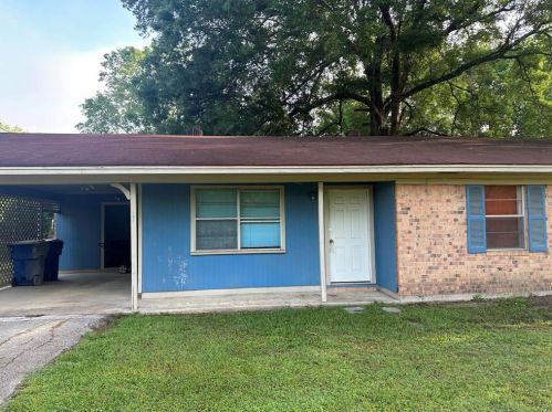 703 Dennis St, Pine Valley, TX 75941-2201
