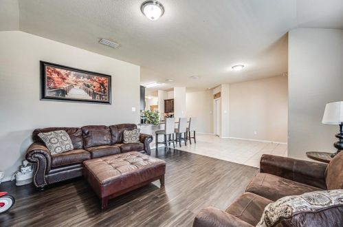 5117 Grayson Rdg Dr, Fort Worth TX  76179 exterior