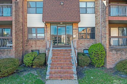 1708 Raspberry Ct, Edison, NJ 08817-2743