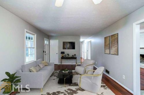 514 Jefferson Ave, Holly Springs, GA 30188
