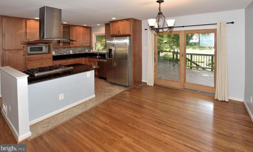 8603 Arley Dr, Springfield VA  22152-3510 exterior