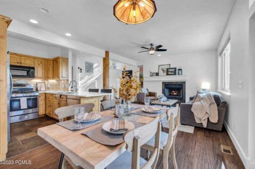 1025 Old Stone House Way, Park City UT 84098-5413 exterior