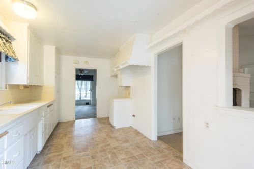 3213 Park Vis Dr, Glendale CA 91214-3355 exterior