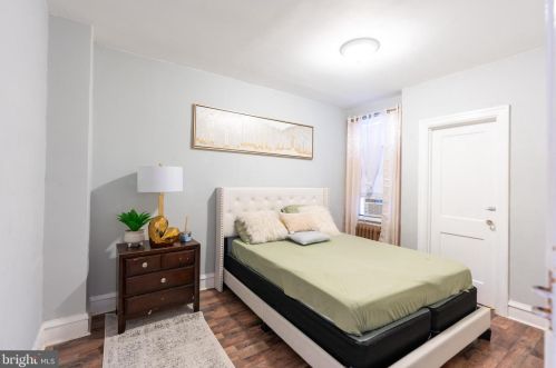 5744 12 St, Philadelphia PA 19122-4003 exterior