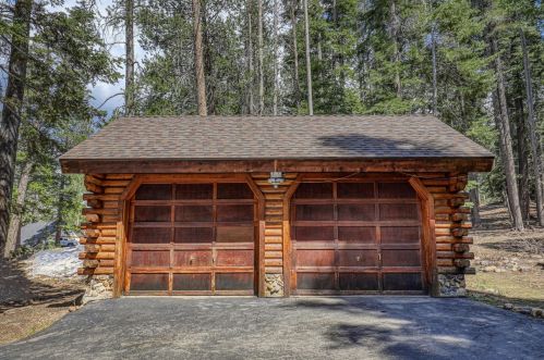 10691 Jeffrey Way, Truckee CA  96161-2518 exterior