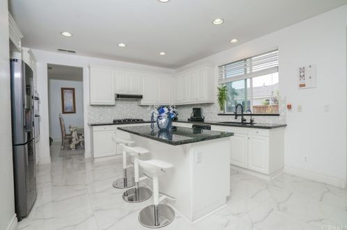 45051 Oakford Ct, Temecula, CA 92592-5505