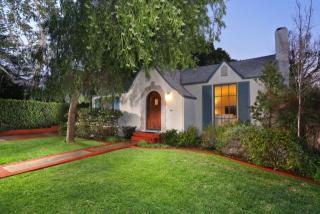 1220 Moncado Dr, Glendale, CA 91207-1830