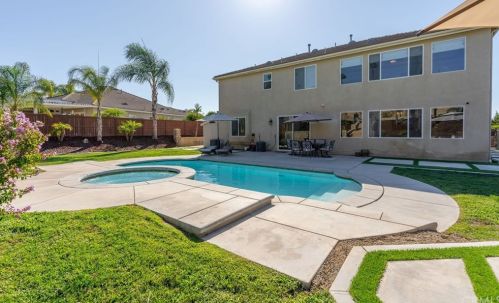 17426 Half Moon Ct, Riverside CA  92503-7055 exterior