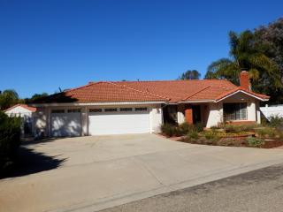 2462 Live Oak Rd, Escondido, CA 92029-1603
