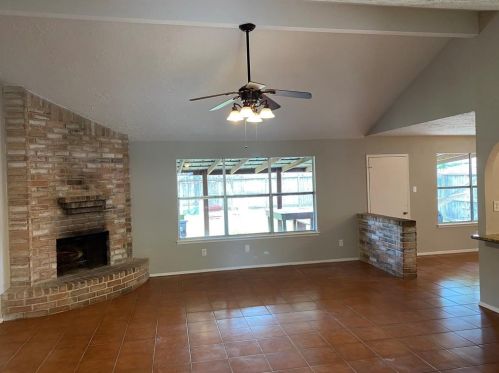 9734 Barmont Dr, Morgans Point, TX 77571-4161