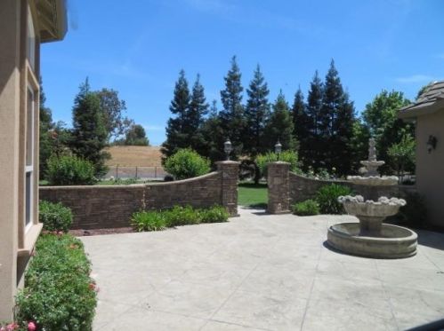 11555 Horseshoe Rd, Valley Home, CA 95361-7657
