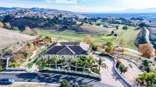 1618 Calera Creek Heights Dr, Milpitas, CA 95035-7616