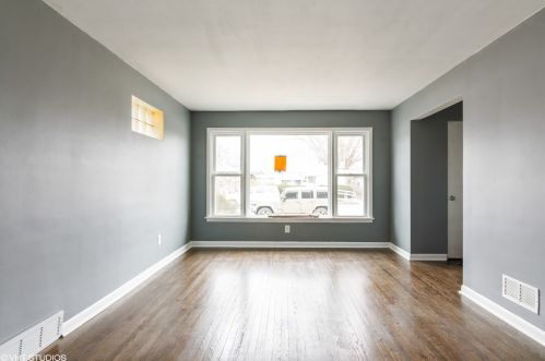 704 May St, Calumet City, IL 60409-4426
