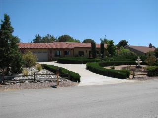 31817 Saint Anne Dr, Crystalaire, CA 93544-1208