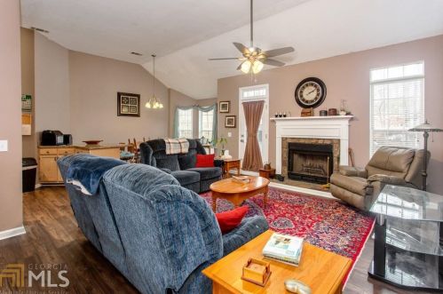 314 Horizon Dr, Holly Springs, GA 30115-4172