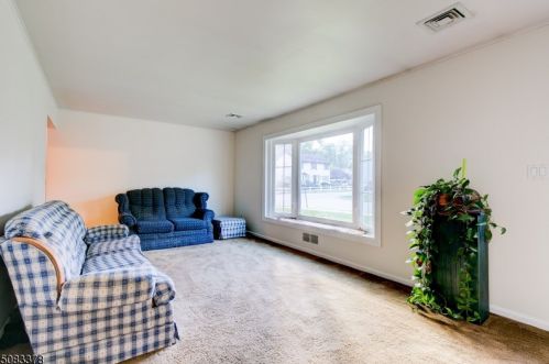 404 Allentown Rd, Parsippany, NJ 07054-3045