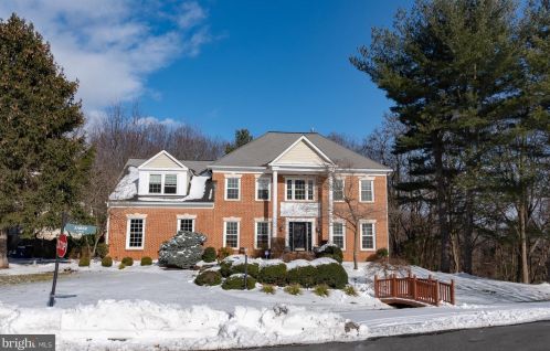 502 Saber Ct, Leesburg, VA 20175-8930