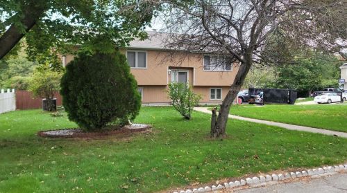1 Pembroke Dr, Providence, RI 02919-4864