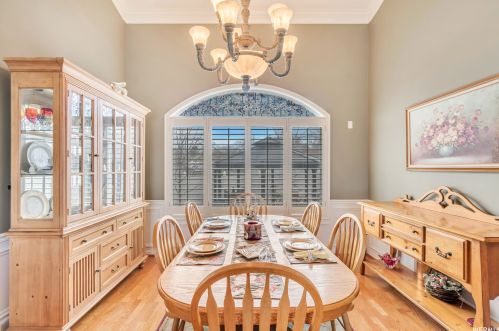 940 Johnsonway Dr, Sandy UT 84094-6346 exterior