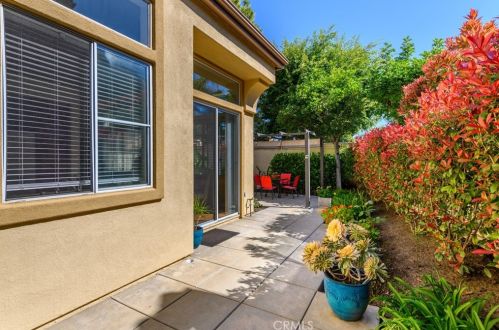 22 Del Ventura, Irvine CA  92606-8857 exterior