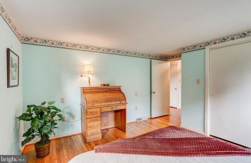 2113 Lyndell Dr, Lancaster PA  17601-5728 exterior