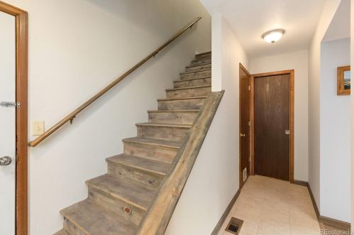 811 Ouray Dr, Loveland, CO 80537-8007