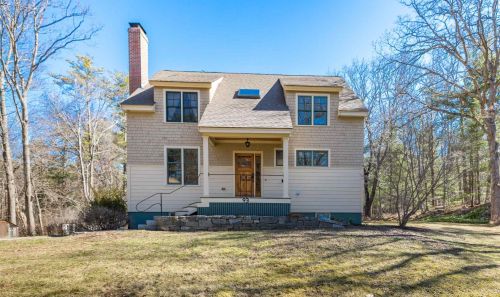93 Walker Bungalow Rd, Portsmouth, NH 03801-5545