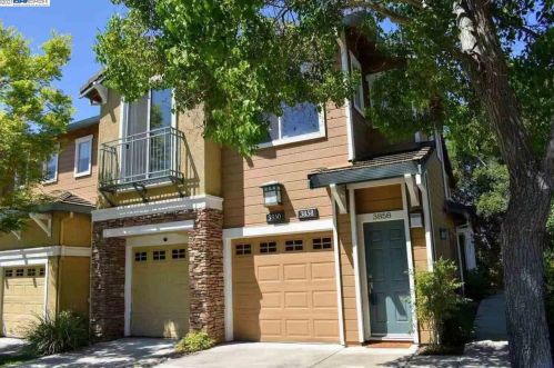 3858 Canyon Ct, Hayward, CA 94552-5435