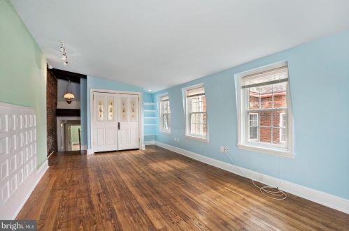 758 10th St, Philadelphia PA 19123-1966 exterior