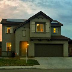 7476 Garland Ave, Fresno, CA 93737-9254