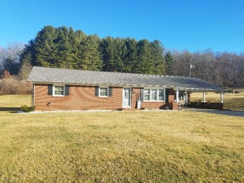 3097 Pipers Gap Rd, Meadowcreek, VA 24333-5995