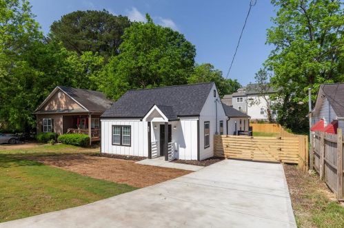 150 Edwards St, Atlanta GA  30314-2135 exterior