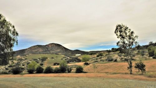 39050 Oak Springs Rd, Temecula, CA 92592-8028