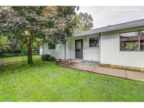3808 Coffey Ln, Newberg OR  97132-1593 exterior