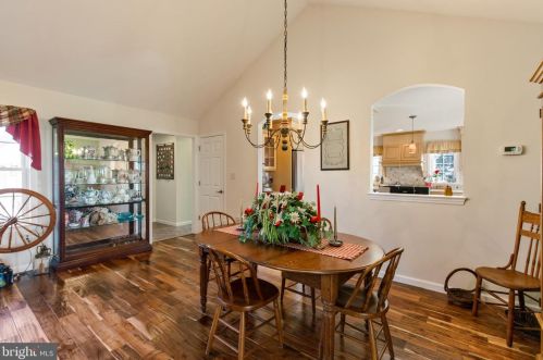 2360 Vw Dr, Lancaster PA  17602-1016 exterior