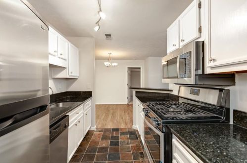 1303 Country Park Dr, Smyrna GA  30080-8227 exterior