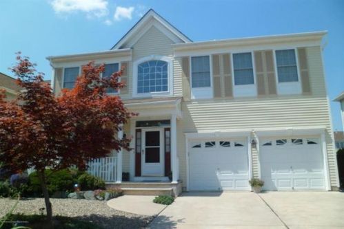 11 Jibsail Dr, Berkeley Township, NJ 08721-1531