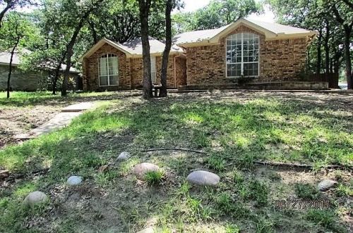 533 Inwood Rd, Azle, TX 76020-4816