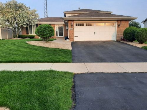16516 Park Pl, Tinley Park, IL 60487-5600