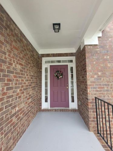4630 Stone Ln, Stone Mountain, GA 30083-2551