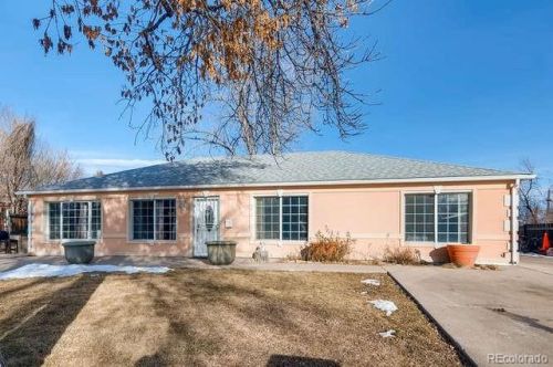 772 Scranton St, Denver, CO 80011-6691