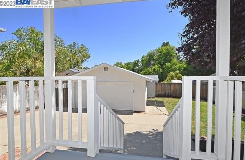 340 Abbie St, Pleasanton, CA 94566-7346