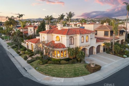 263 Avenida Vista Del Oceano, San Clemente, CA 92672-4549