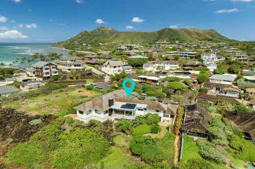 4139 Black Point Rd, Honolulu HI  96816-4846 exterior