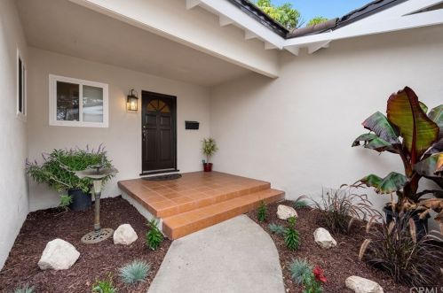 2114 Caddington Dr, Palos Verdes Estates, CA 90275-2015